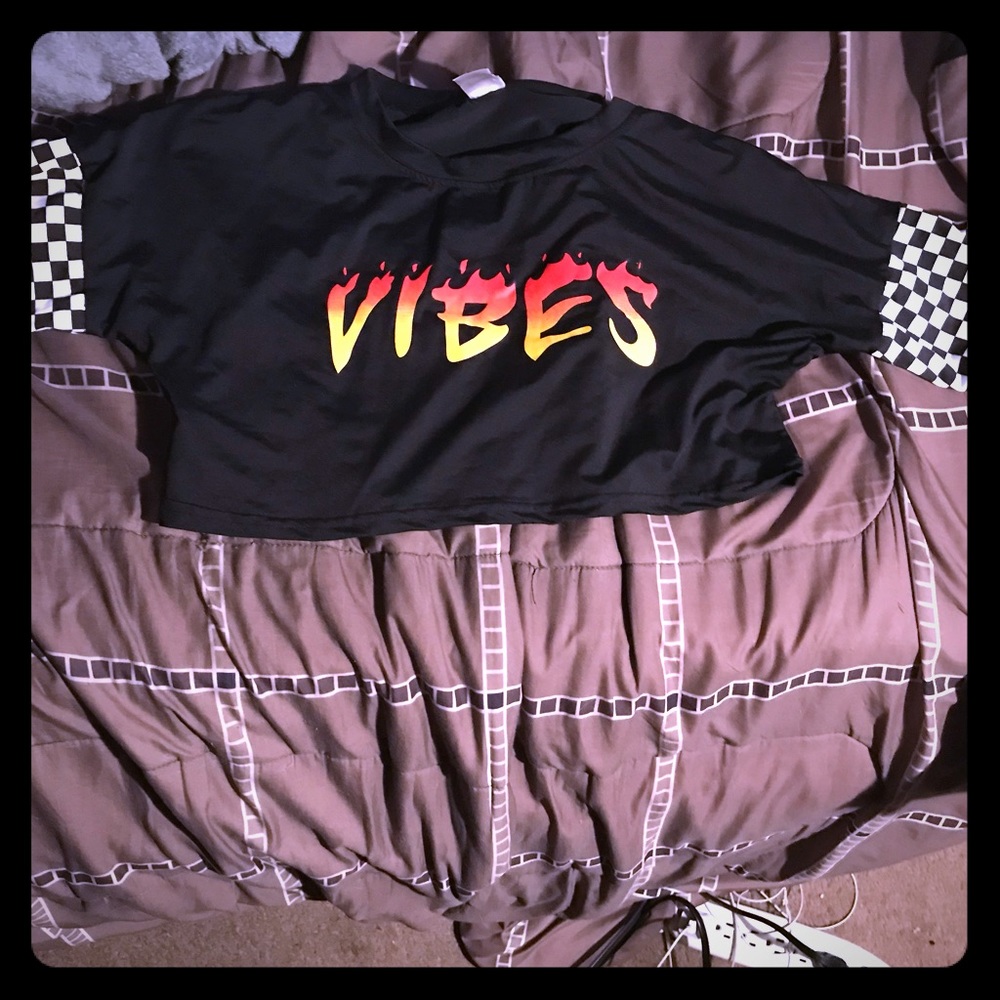 Vibes crop top